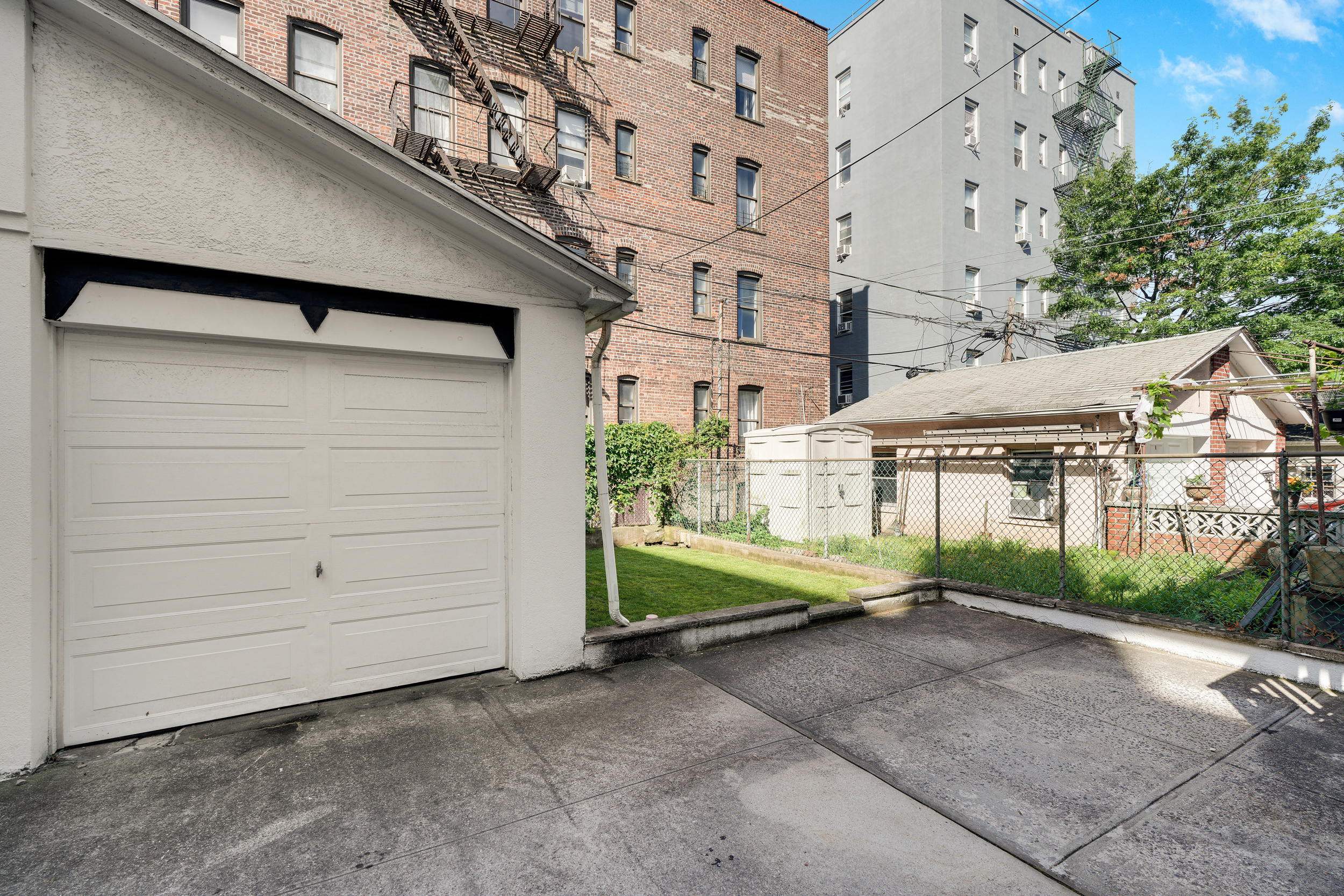558 84th Street Brooklyn, NY 11209 - Photo 19 of 21