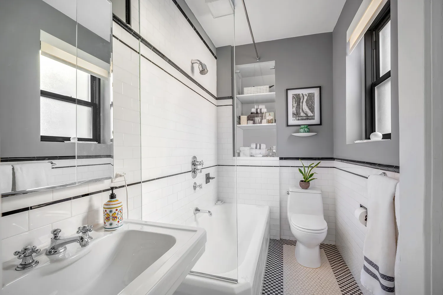 $1,900,000 | 150 West 79th Street, Unit 12CD | Upper West Side