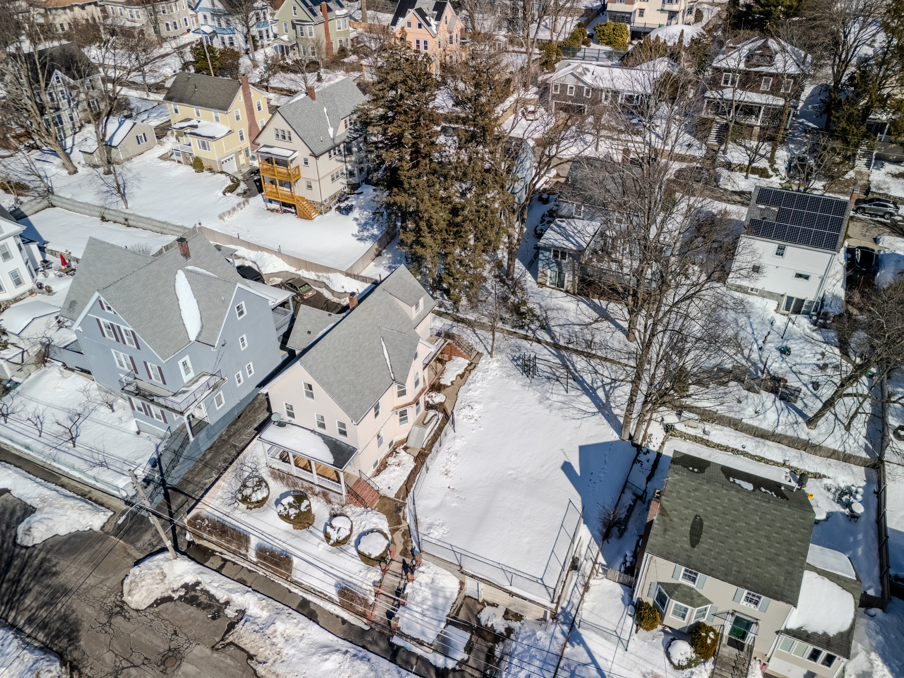 75 Warren Street Medford, MA 02155 - Photo 8 of 68