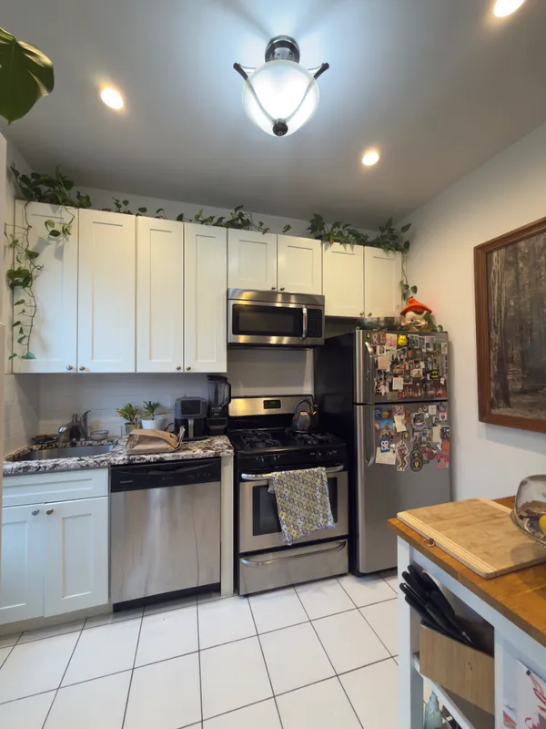 $4,900 | 376 6th Avenue, Unit 3 | Park Slope