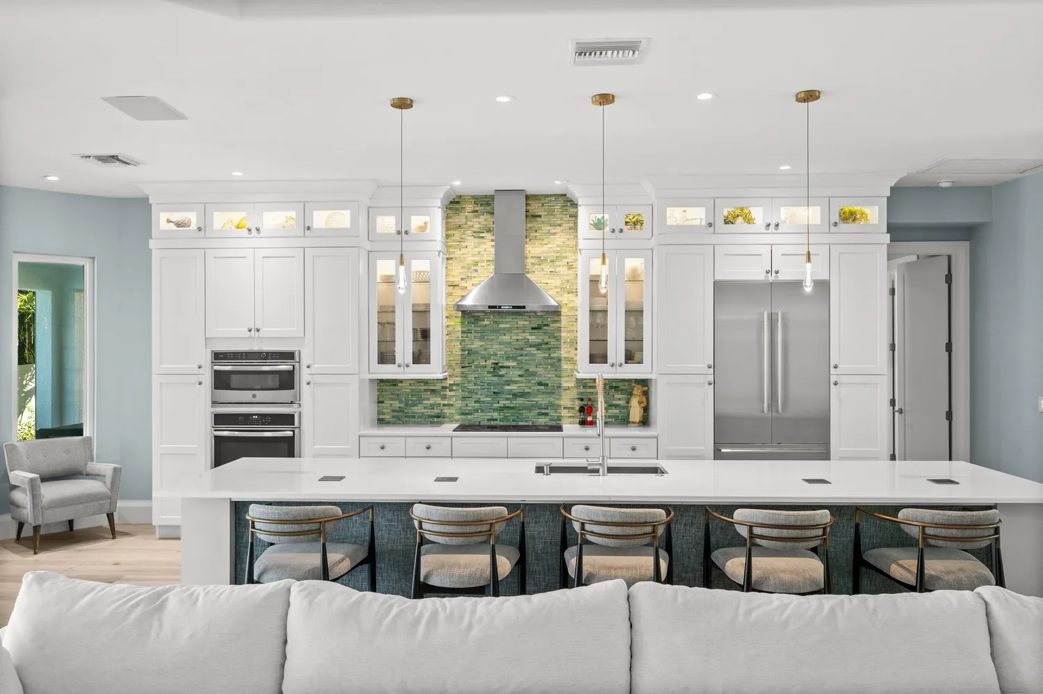 $2,500,000 | 1963 Bethany Place, Naples, FL 34109