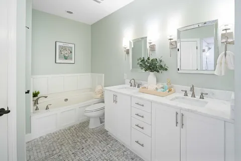 $1,050,000 | Undisclosed Address, Charleston, SC 29401