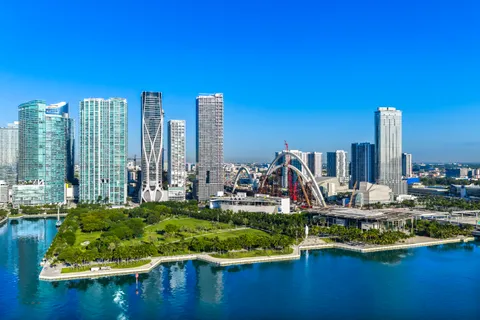 $5,199,000 | 1040 Biscayne Boulevard, Unit 4403, Miami, FL 33132