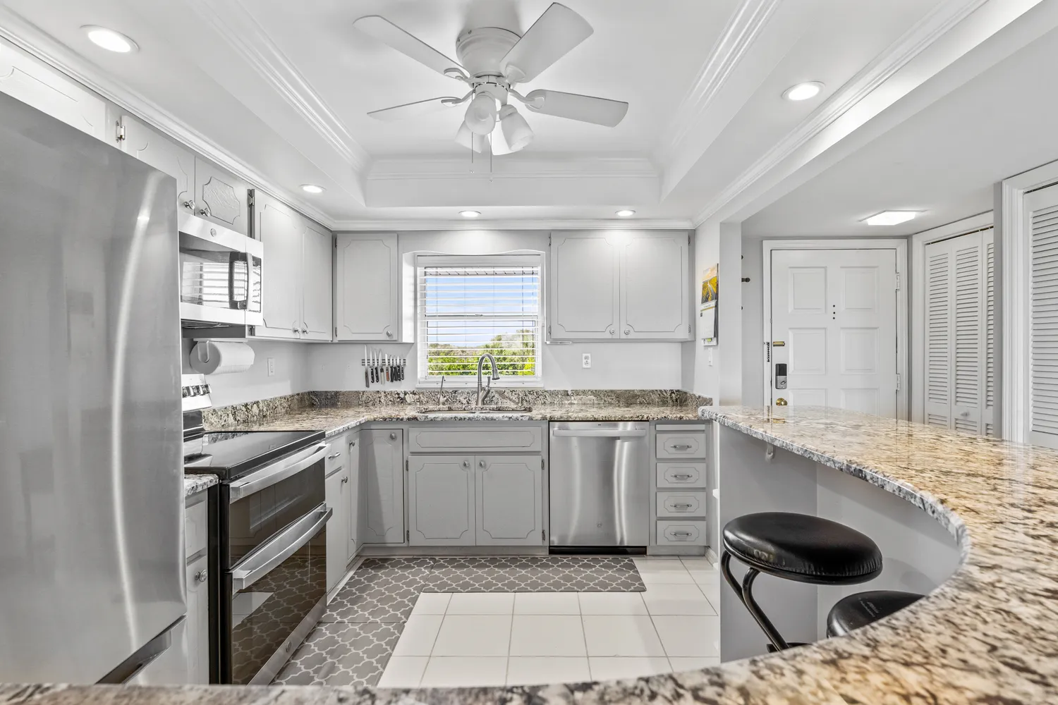 $350,000 | 5300 Highway A1A, Unit 401, Vero Beach, FL 32963