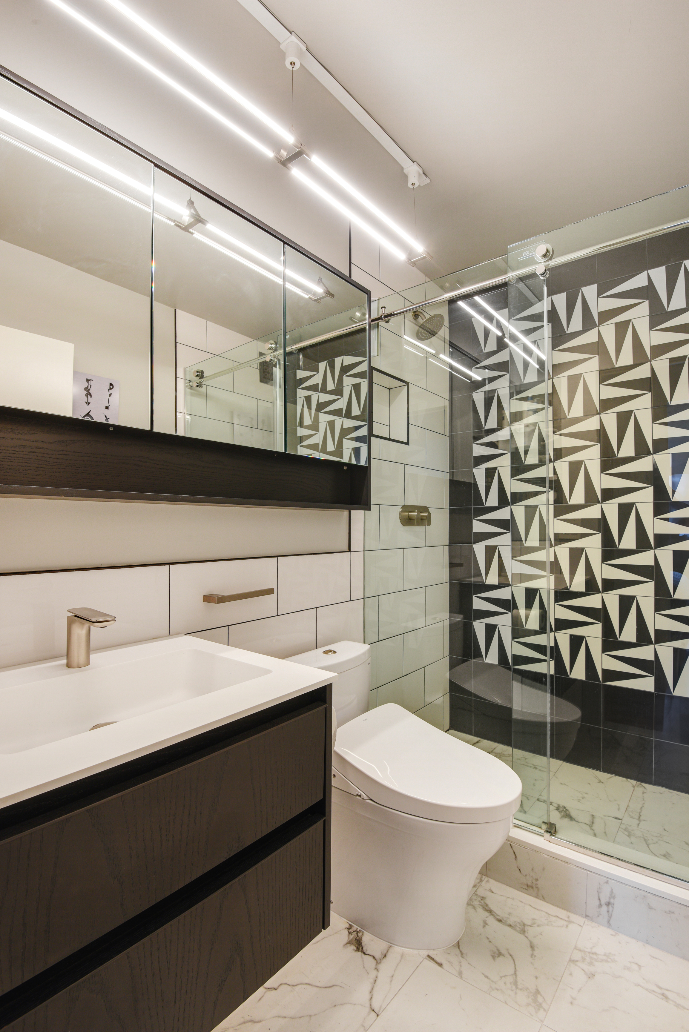 30 West 63rd Street, Unit 11V Manhattan, NY 10023 - Photo 12 of 13