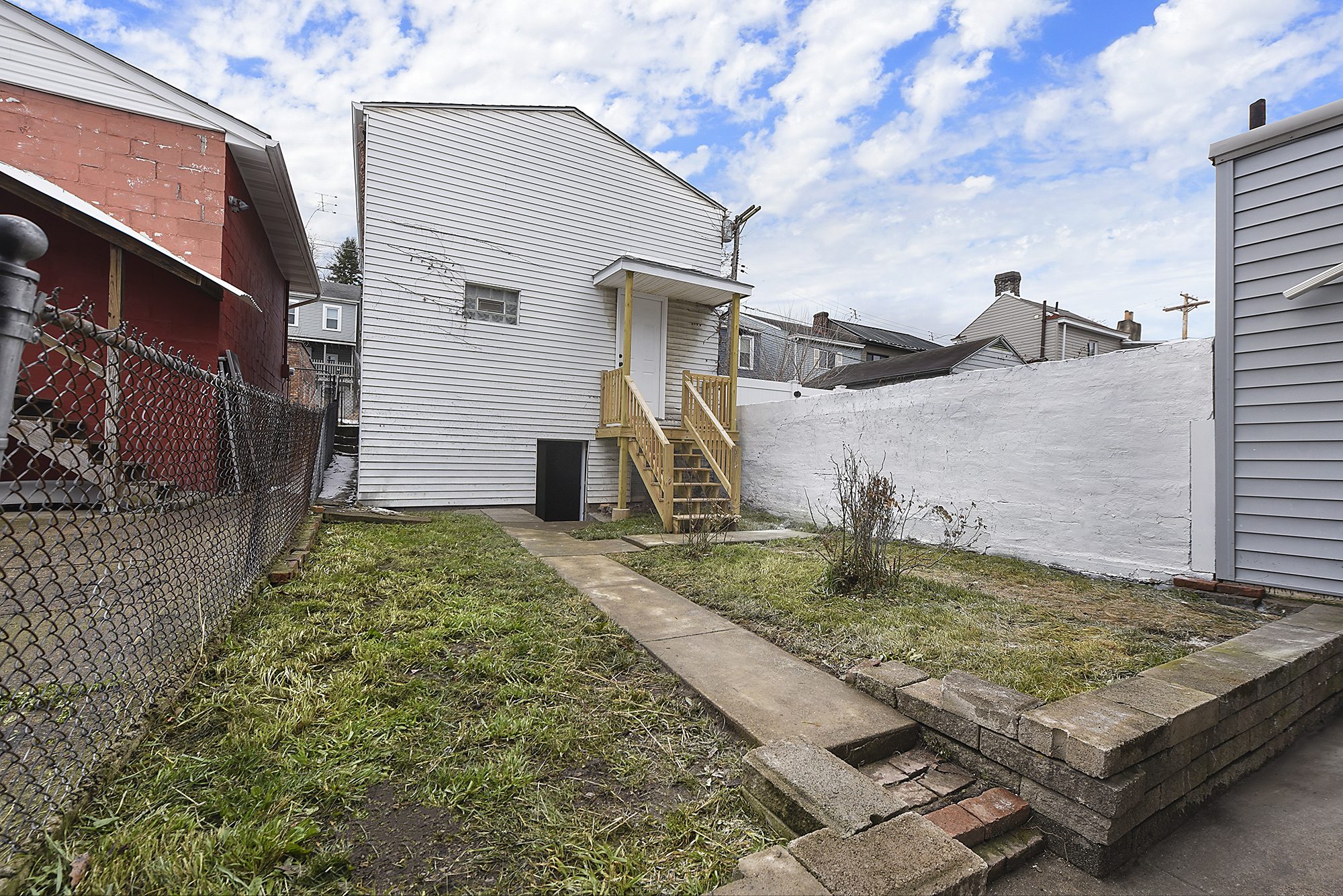 5412 Carnegie Street Pittsburgh, PA 15201 - Photo 50 of 55 a view of a backyard