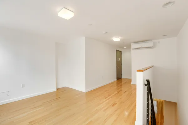 $8,500 | 230 West 75th Street, Unit 4 | Upper West Side