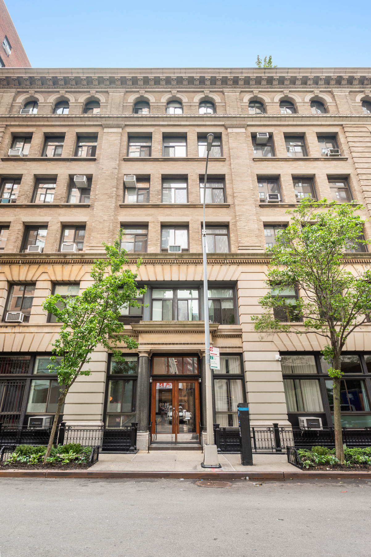 303 Mercer Street, Unit A502 Manhattan, NY 10003 - Photo 12 of 13