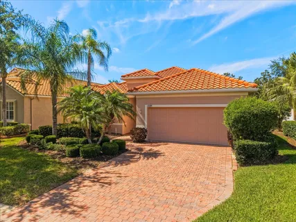 $430,000 | 4109 66th Terrace East, Sarasota, FL 34243