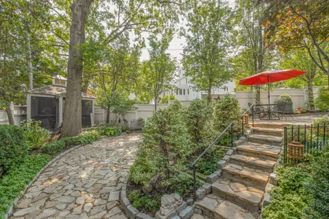 $1,799,999 | 3130 19th Street North, Arlington, VA 22201