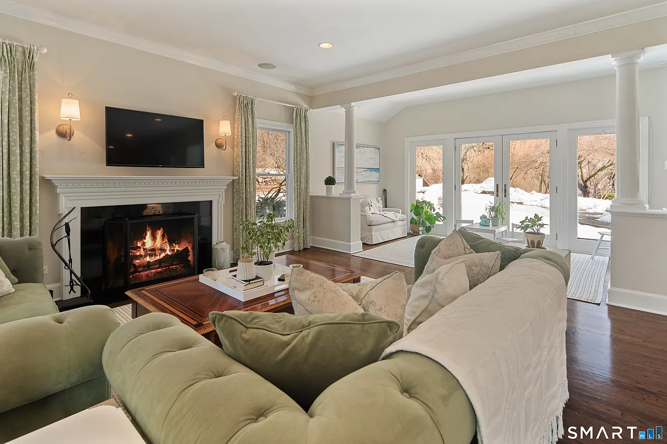 9 Point O Woods Road South Darien, CT 06820 - Photo 16 of 39