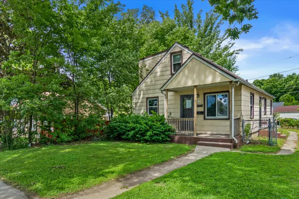 $249,000 | 3368 South Chase Avenue, Milwaukee, WI 53207