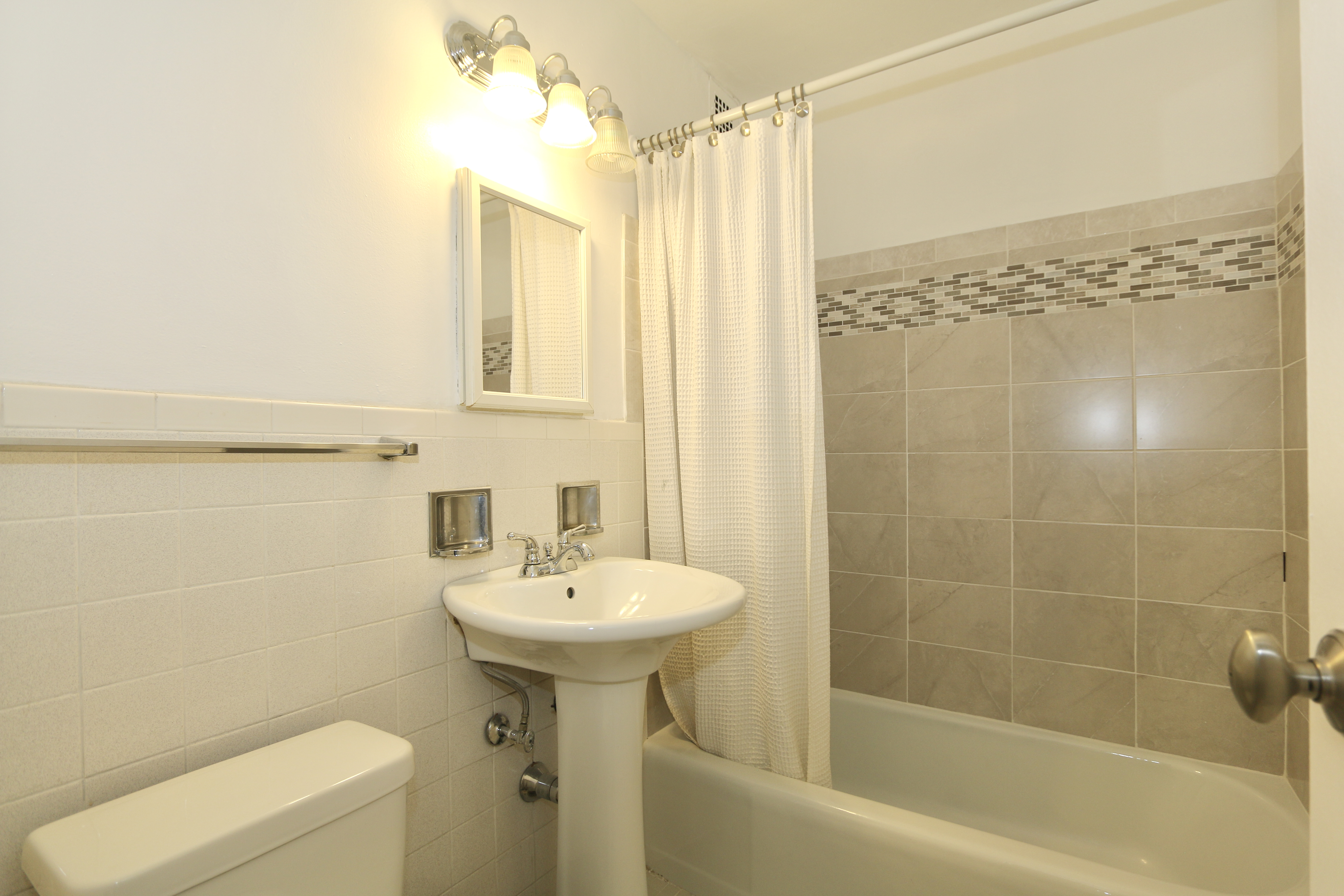 392 Central Park West, Unit 4L Manhattan, NY 10025 - Photo 6 of 6