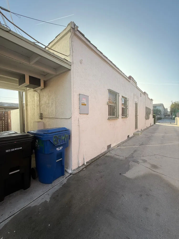 $1,300,000 | 6544 South Victoria Avenue, Los Angeles, CA 90043