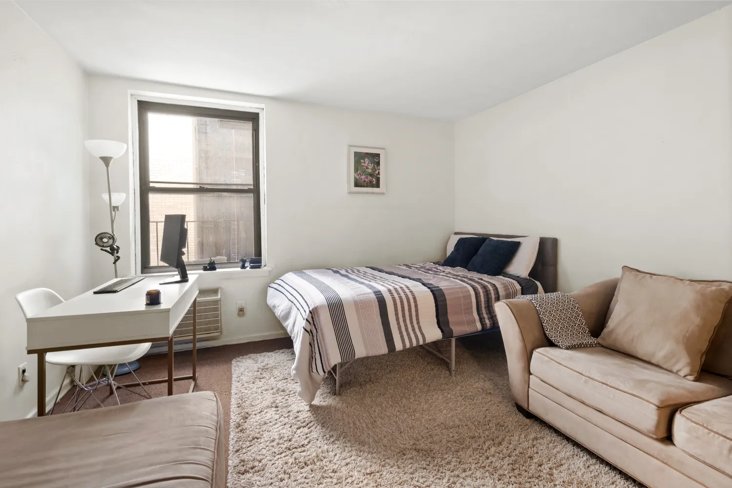 $299,000 | 649 2nd Avenue, Unit 4G | Murray Hill