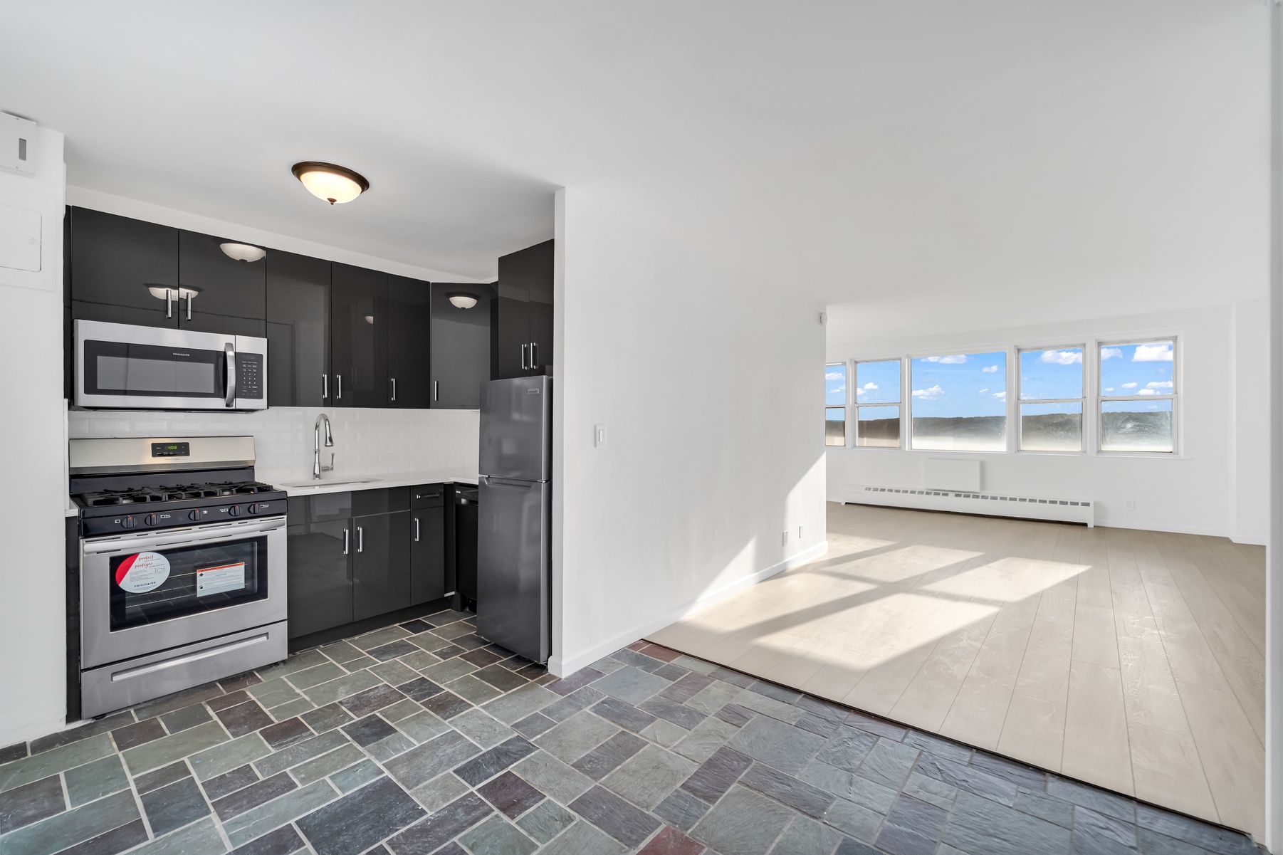 5700 Arlington Avenue, Unit 11O Bronx, NY 10471 - Photo 3 of 13