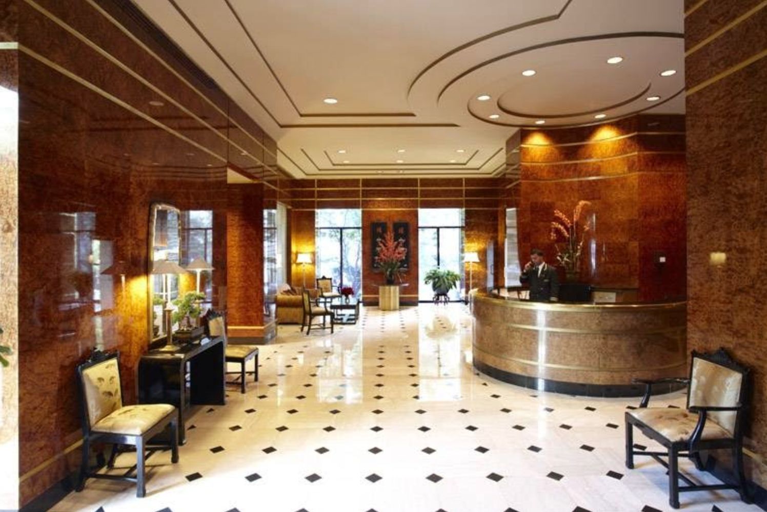 $4,250,000 | 200-210 East 65th Street, Unit 27N | Upper East Side