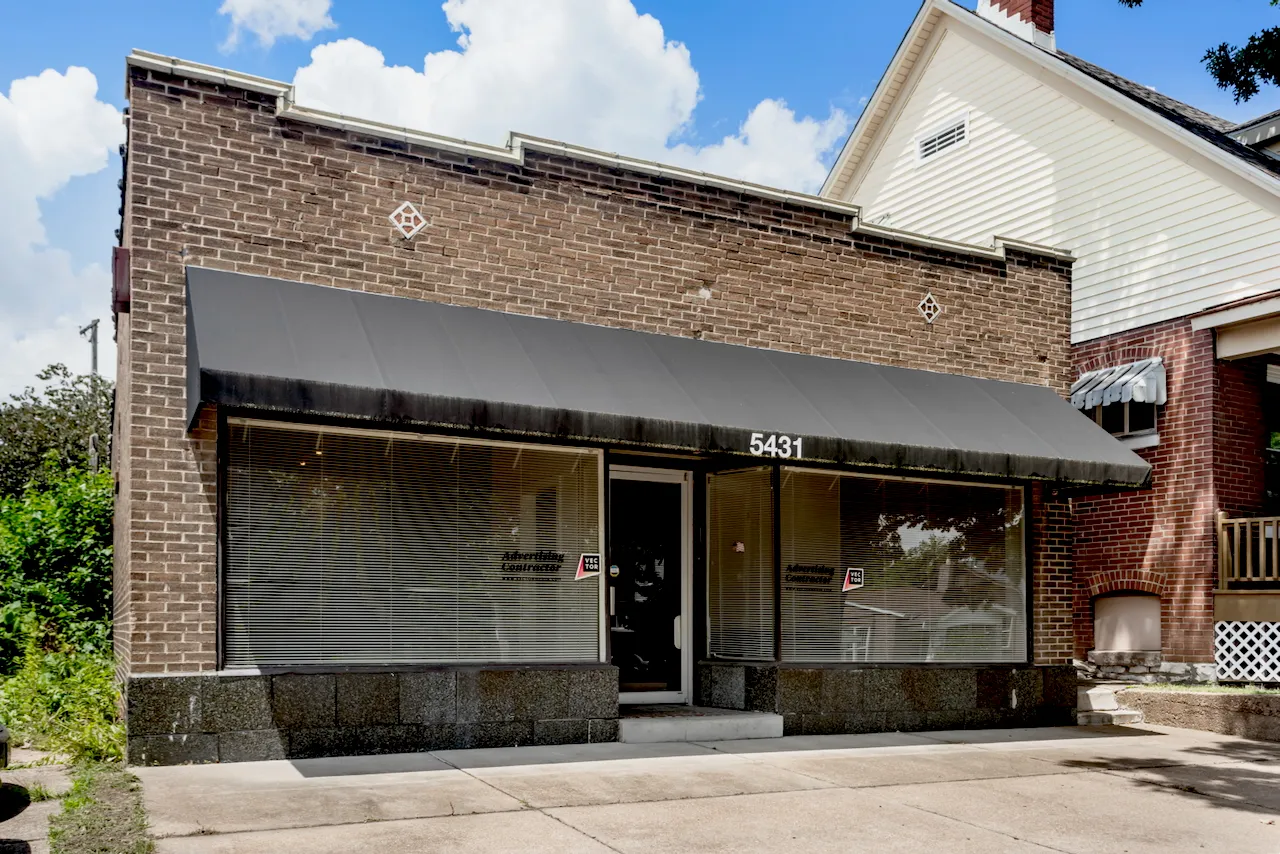 $2,400 | 5431 South Kingshighway Boulevard, St. Louis, MO 63109
