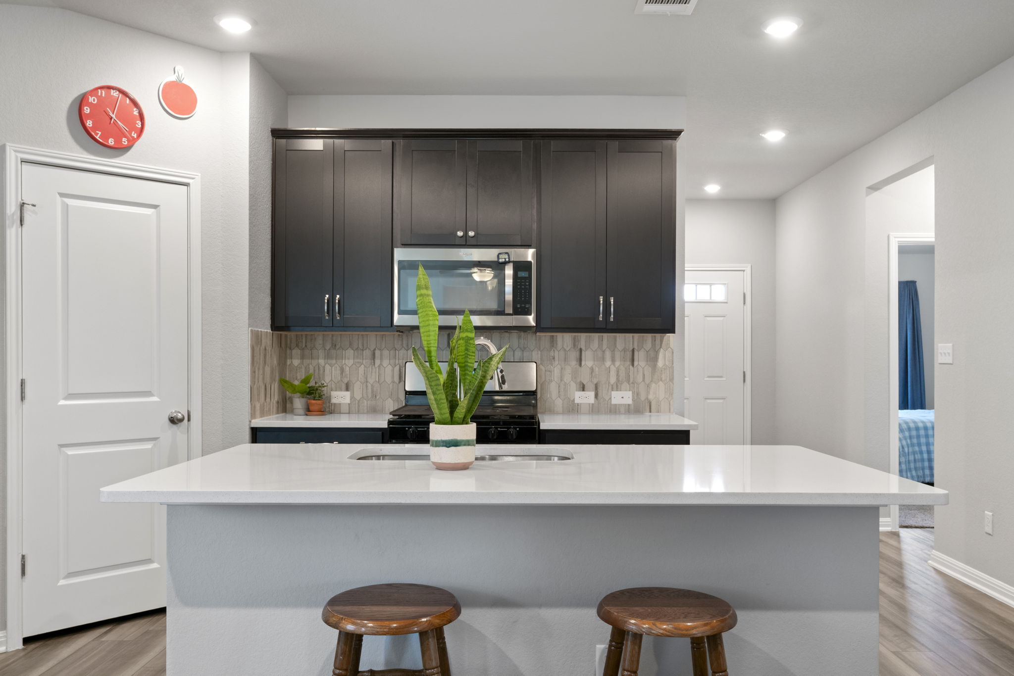 107 Magnolia Ranch Lane Hutto, TX 78634 - Photo 4 of 28 Kitchen