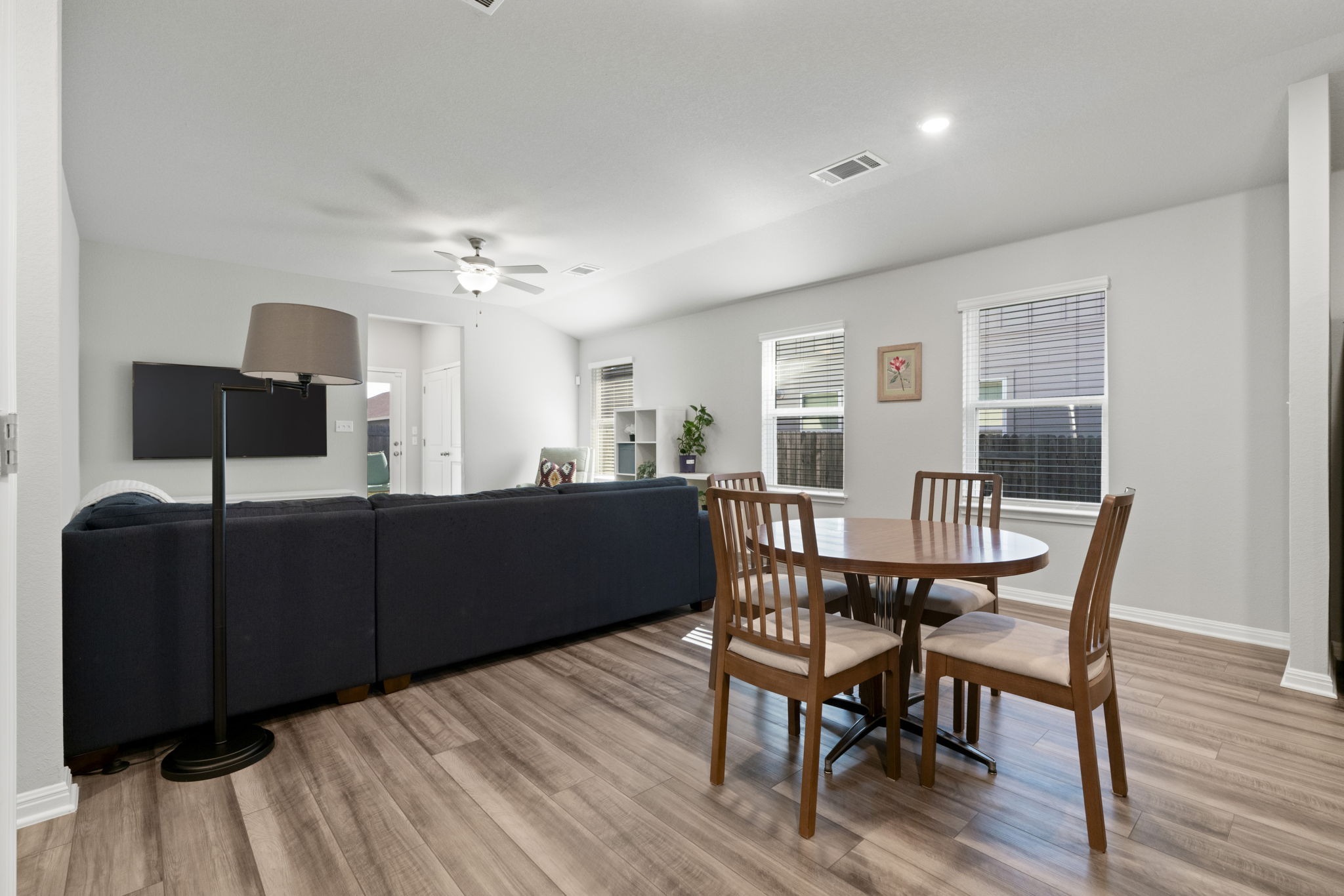107 Magnolia Ranch Lane Hutto, TX 78634 - Photo 9 of 28 Dining area