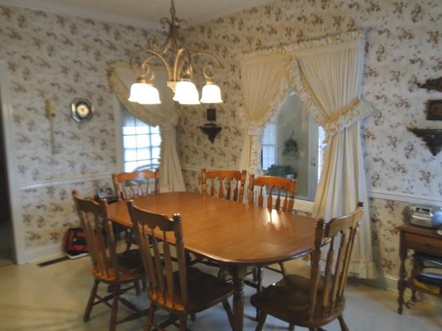 256 Edd Joyce Road Bell Buckle, TN 37020 - Photo 11 of 20 Large breakfast area.