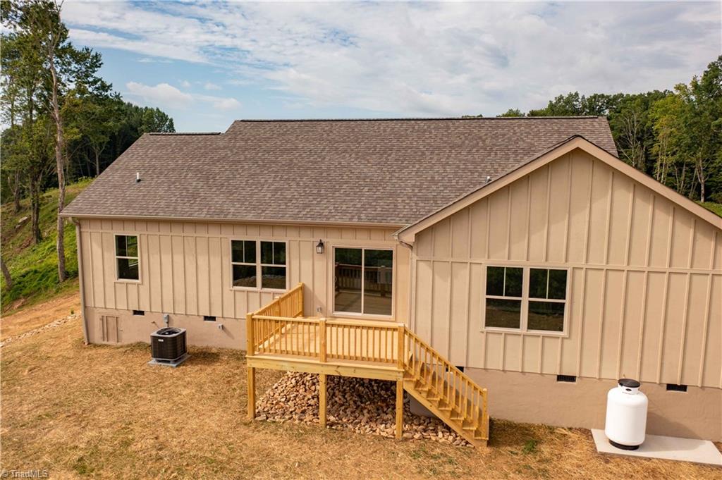 414 Duncan Ridge Road Sparta, NC 28675 - Photo 35 of 36