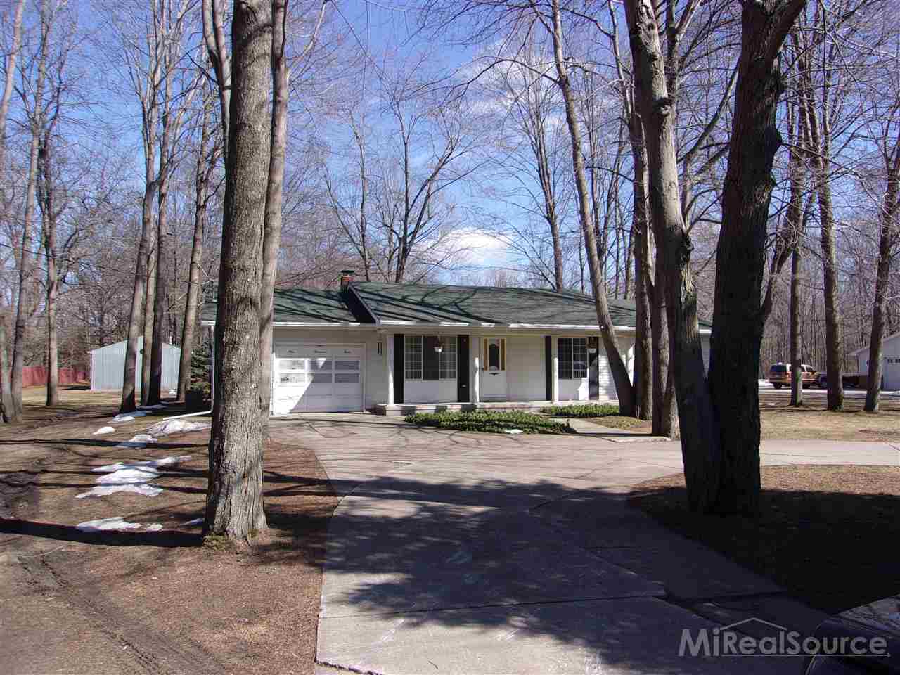 9003 Field Road Algonac, MI 48001 - Photo 3 of 36