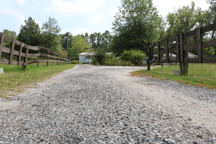 688 State Rd S-15-93 Smoaks, SC 29481 - Photo 65 of 91 IMG_7685