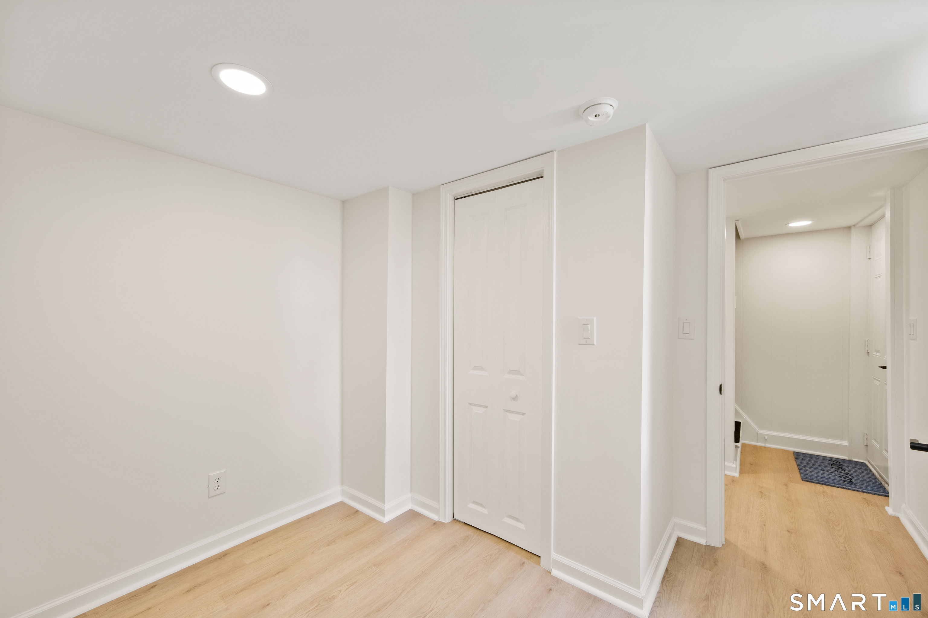 73 Springdale Avenue Meriden, CT 06451 - Photo 6 of 27