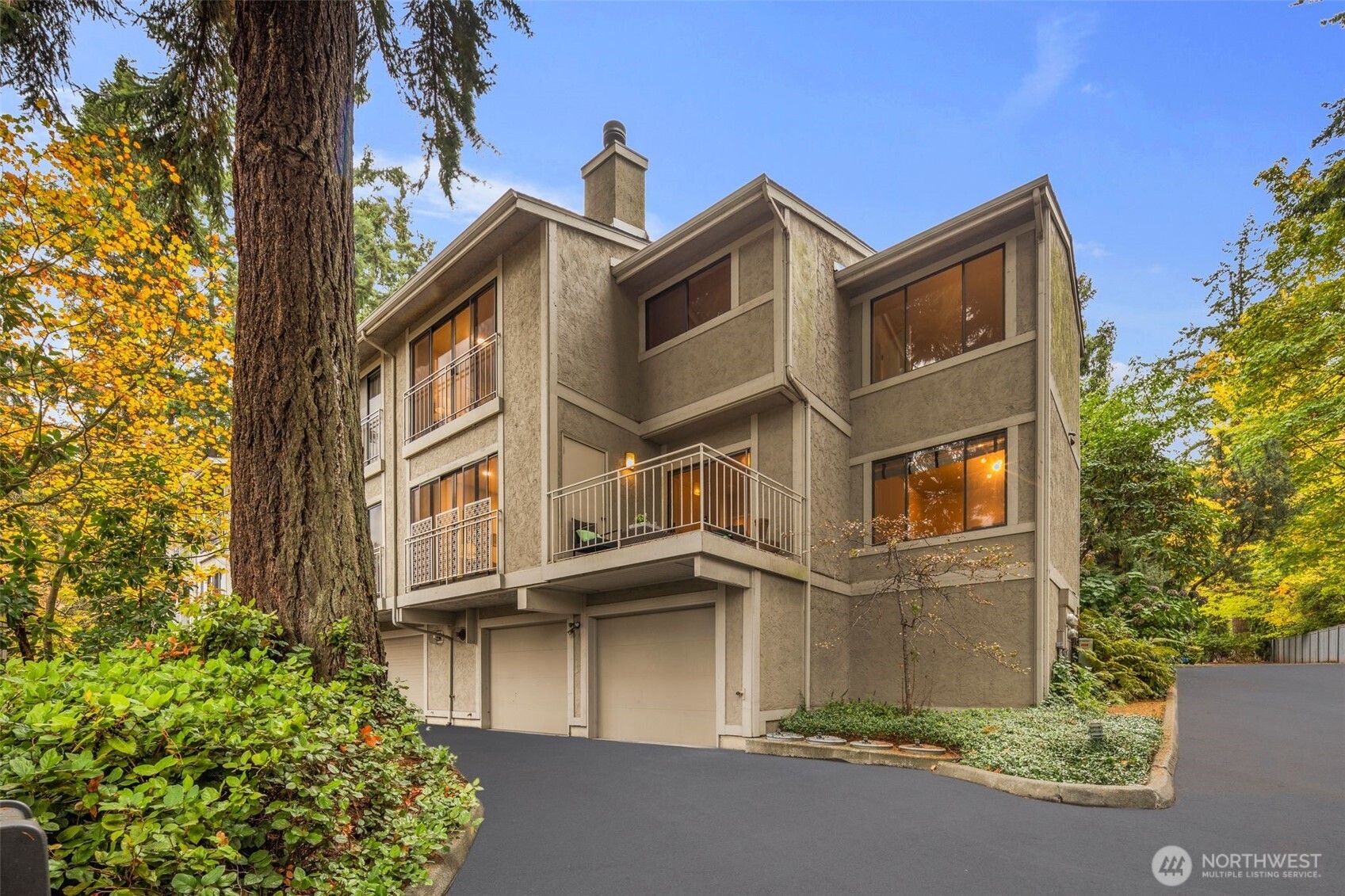 19523 86th Avenue West, Unit 523 Edmonds, WA 98026 - Photo 1 of 40