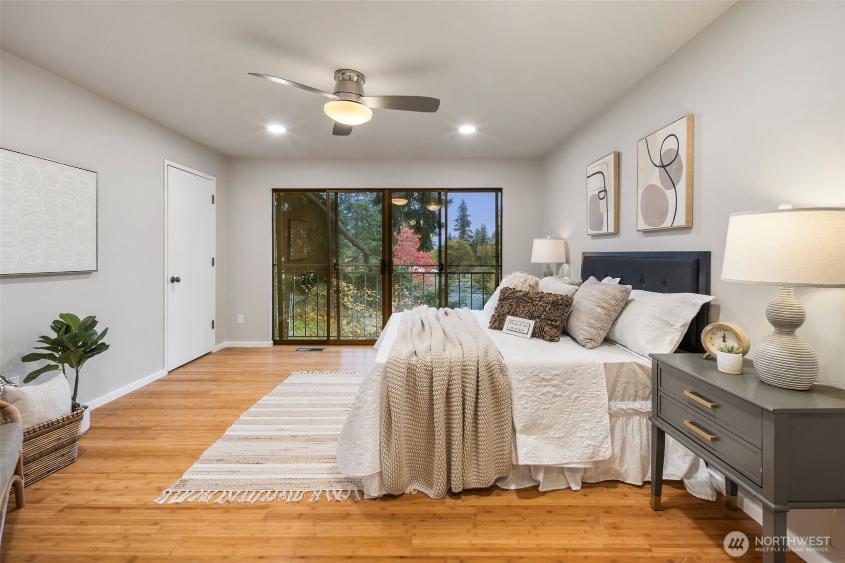 19523 86th Avenue West, Unit 523 Edmonds, WA 98026 - Photo 29 of 40