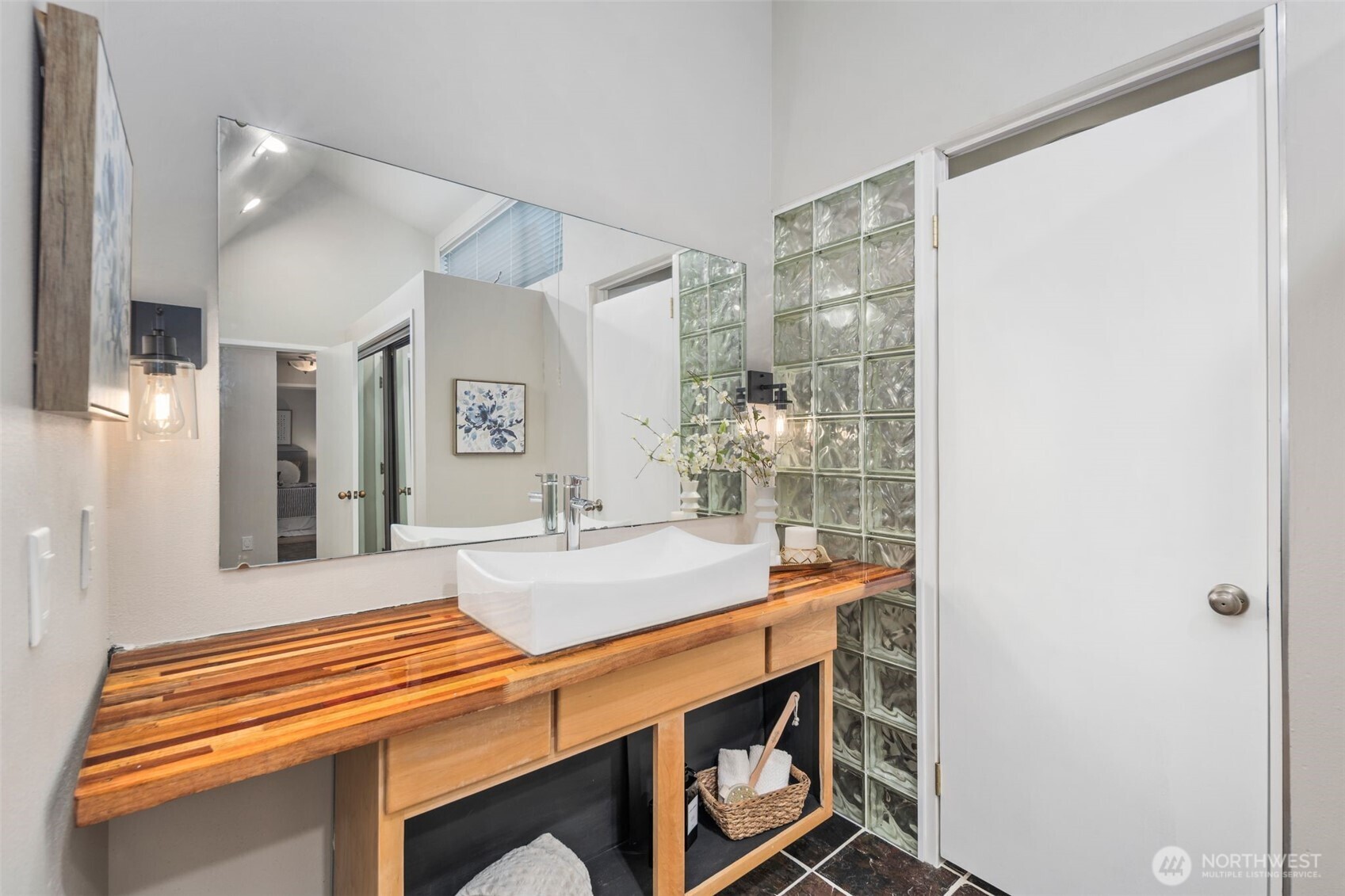 19523 86th Avenue West, Unit 523 Edmonds, WA 98026 - Photo 32 of 40