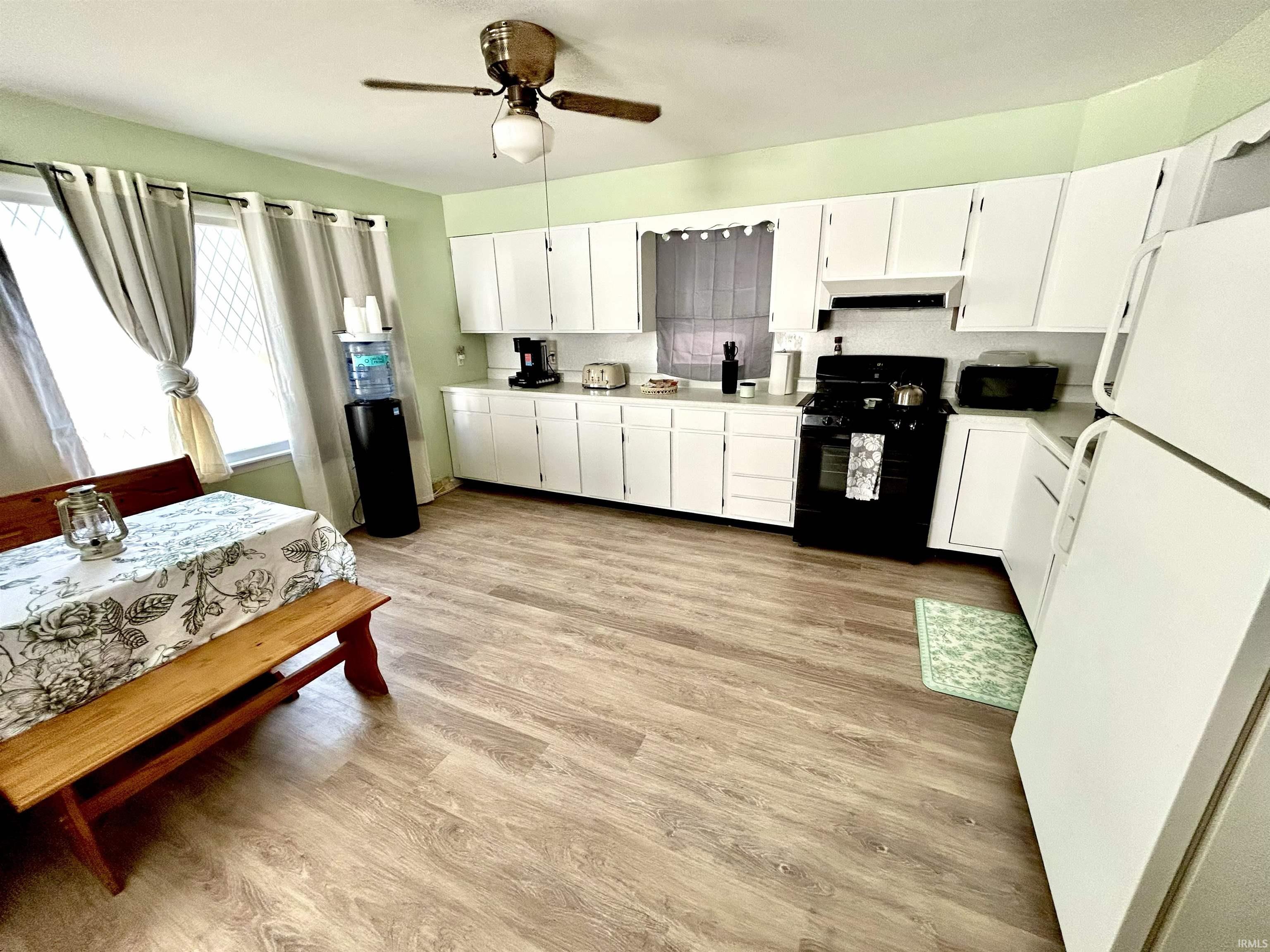 218 North 5th Street Albion, IL 62806 - Photo 4 of 16