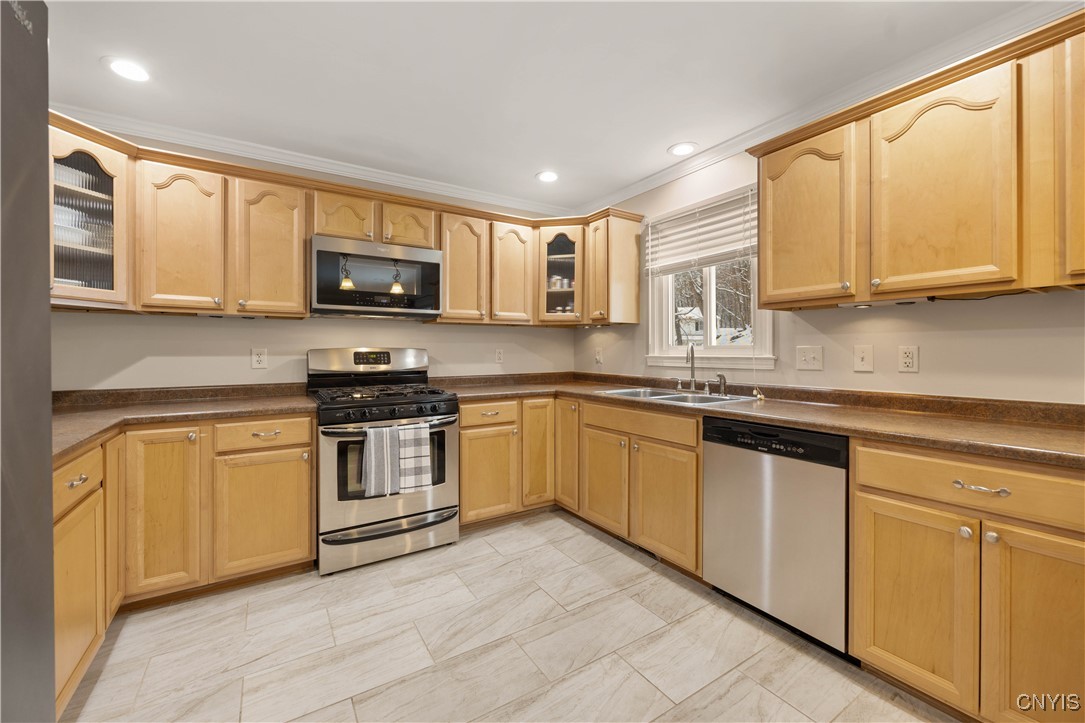 4655 Post Road Manlius, NY 13104 - Photo 17 of 45