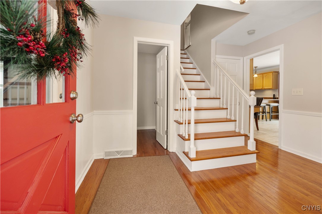 4655 Post Road Manlius, NY 13104 - Photo 4 of 45