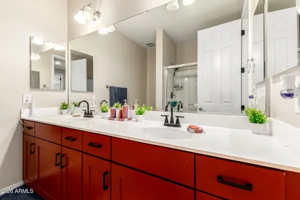 $1,150,000 | 1961 South Ponderosa Drive, Gilbert, AZ 85295