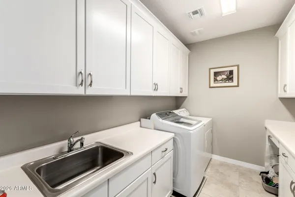 $1,150,000 | 1961 South Ponderosa Drive, Gilbert, AZ 85295