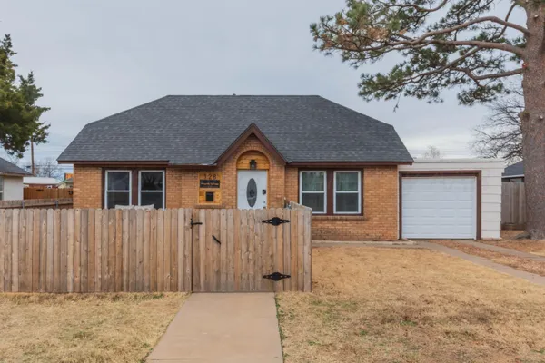 $199,000 | 128 Wayside Drive, Amarillo, TX 79106