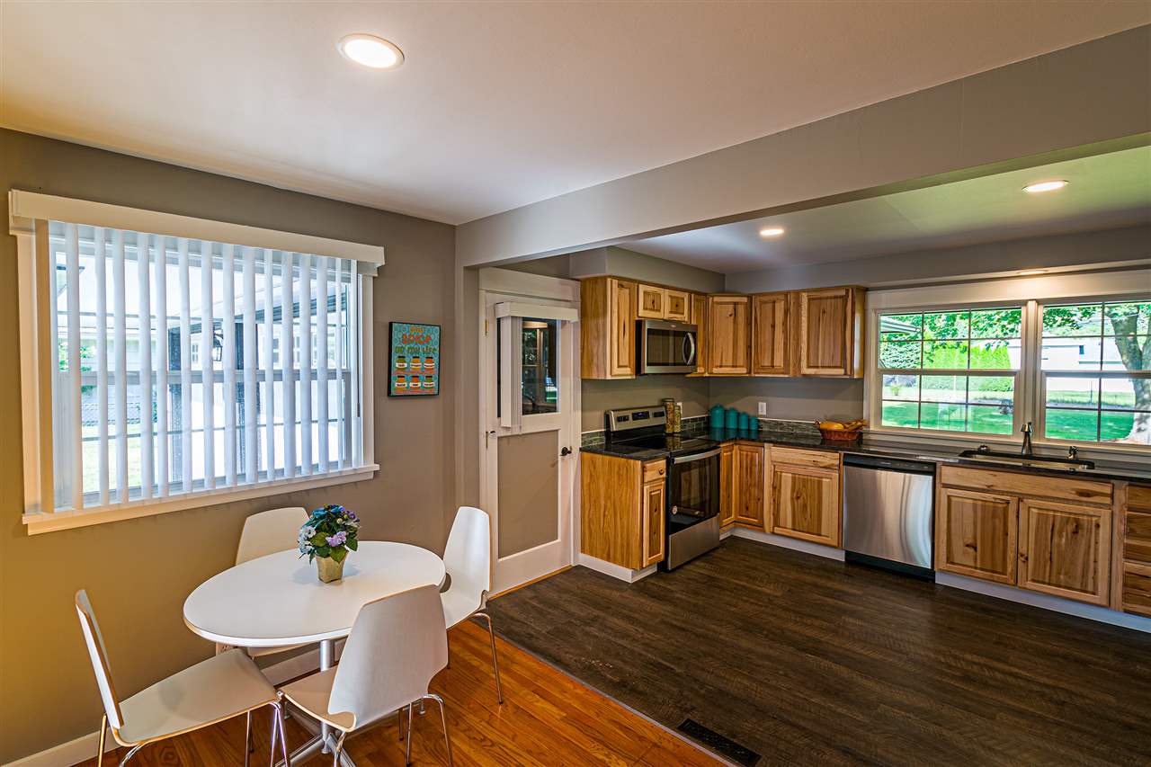 2307 South Sunrise Road Spokane Valley, WA 99206 - Photo 5 of 35 Gallery Image 5