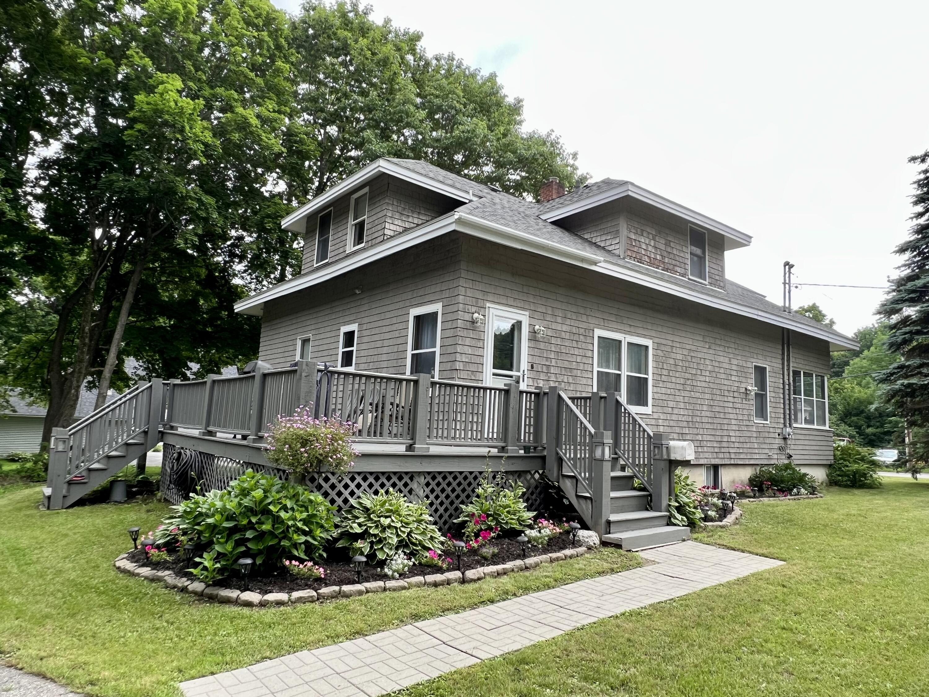 BDA9C8D0-1199-4CA0-8B71-6D794556C473