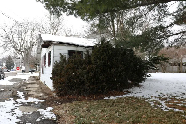 $40,000 | 214 South Cory Street, Mooreland, IN 47360