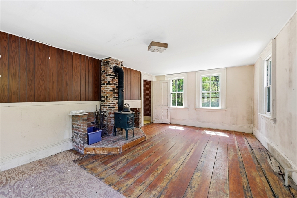 42 Shutesbury Road Leverett, MA 01054 - Photo 7 of 33