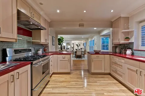 $2,849,000 | 1609 Comstock Avenue, Los Angeles, CA 90024