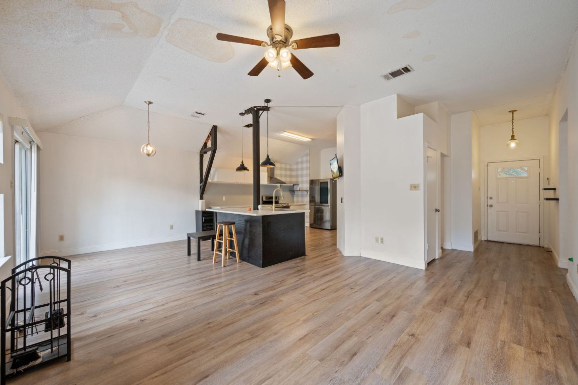 12501 Fallen Tower Lane Austin, TX 78753 - Photo 5 of 31