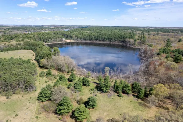 $400,000 | 40-ac County Rd FF, Hancock, WI 54943