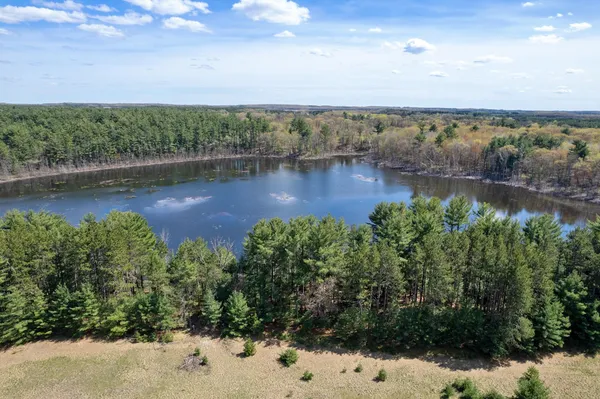 $400,000 | 40-ac County Rd FF, Hancock, WI 54943