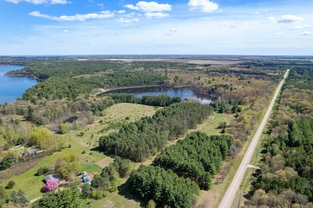 $400,000 | 40-ac County Rd FF, Hancock, WI 54943