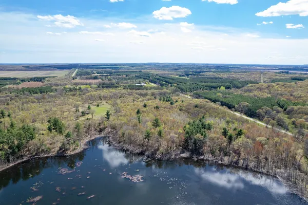 $400,000 | 40-ac County Rd FF, Hancock, WI 54943