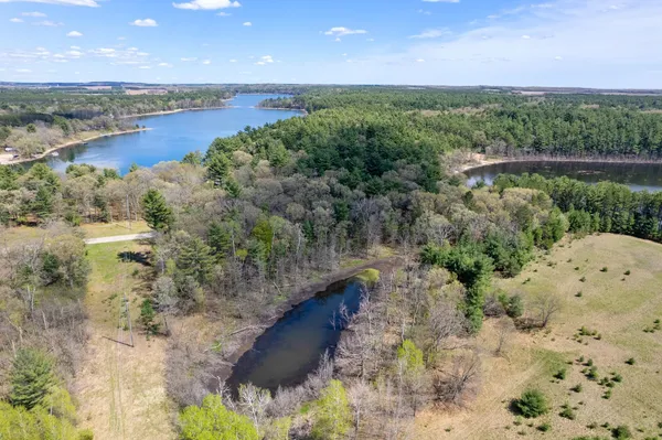 $400,000 | 40-ac County Rd FF, Hancock, WI 54943