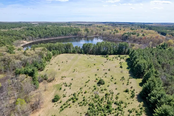$400,000 | 40-ac County Rd FF, Hancock, WI 54943